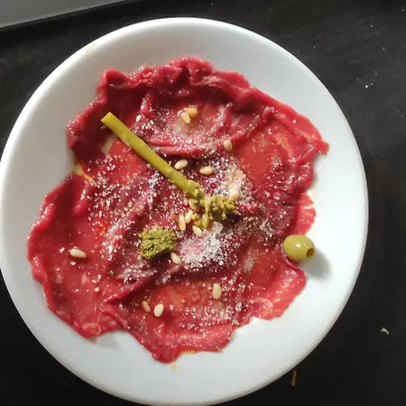 L'auberge Meilhannaise Alojamento de Acomodação e Pequeno-almoço 3*