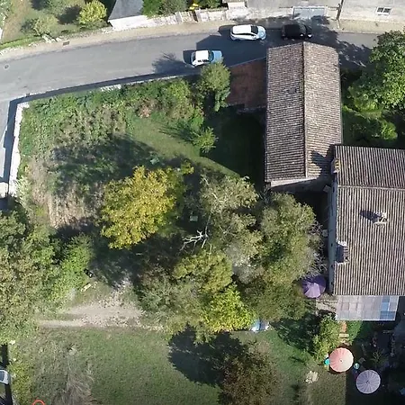 L'auberge Meilhannaise Alojamento de Acomodação e Pequeno-almoço 3*