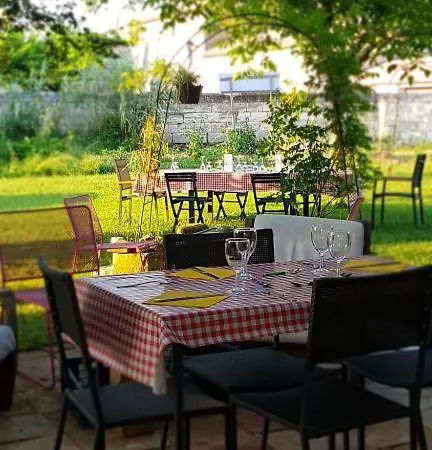 Alojamento de Acomodação e Pequeno-almoço L'auberge Meilhannaise Meilhan-sur-Garonne